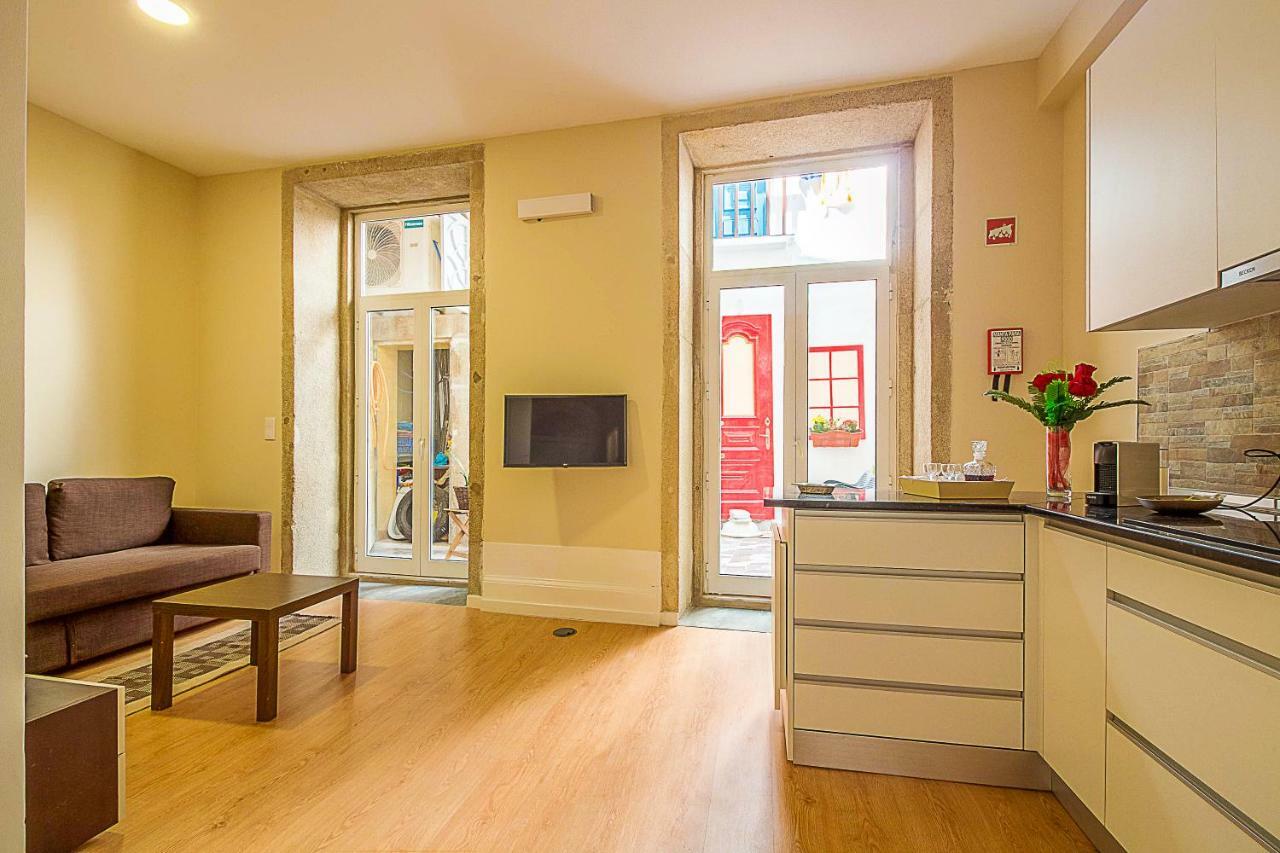 Sao Domingos Flowers Apartments Porto Bagian luar foto